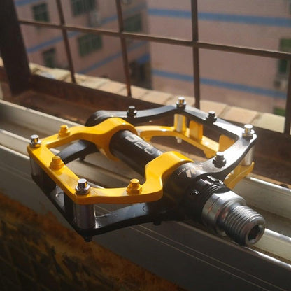 New Bicycle Pedals magnesium Aluminum alloy Pedal MTB Road Bike Pedals 5 colors optional  Pedals Mountain Bike Pedals Lightweight Alloy Fiber Bicycle Platform Pedals