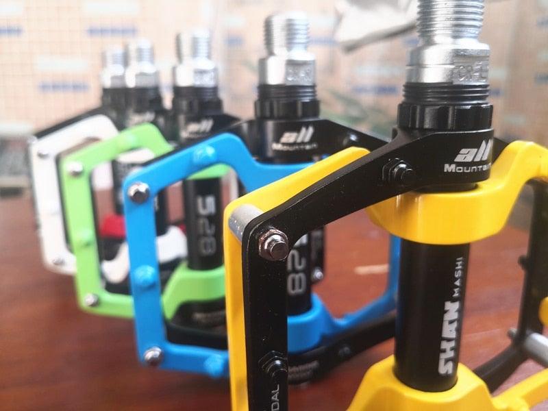 New Bicycle Pedals magnesium Aluminum alloy Pedal MTB Road Bike Pedals 5 colors optional  Pedals Mountain Bike Pedals Lightweight Alloy Fiber Bicycle Platform Pedals