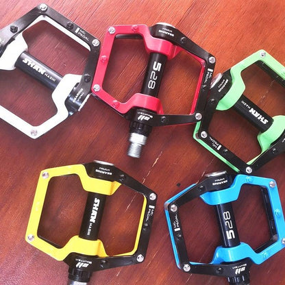 New Bicycle Pedals magnesium Aluminum alloy Pedal MTB Road Bike Pedals 5 colors optional  Pedals Mountain Bike Pedals Lightweight Alloy Fiber Bicycle Platform Pedals