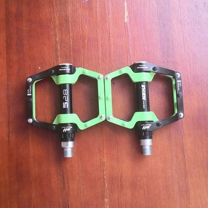 New Bicycle Pedals magnesium Aluminum alloy Pedal MTB Road Bike Pedals 5 colors optional  Pedals Mountain Bike Pedals Lightweight Alloy Fiber Bicycle Platform Pedals