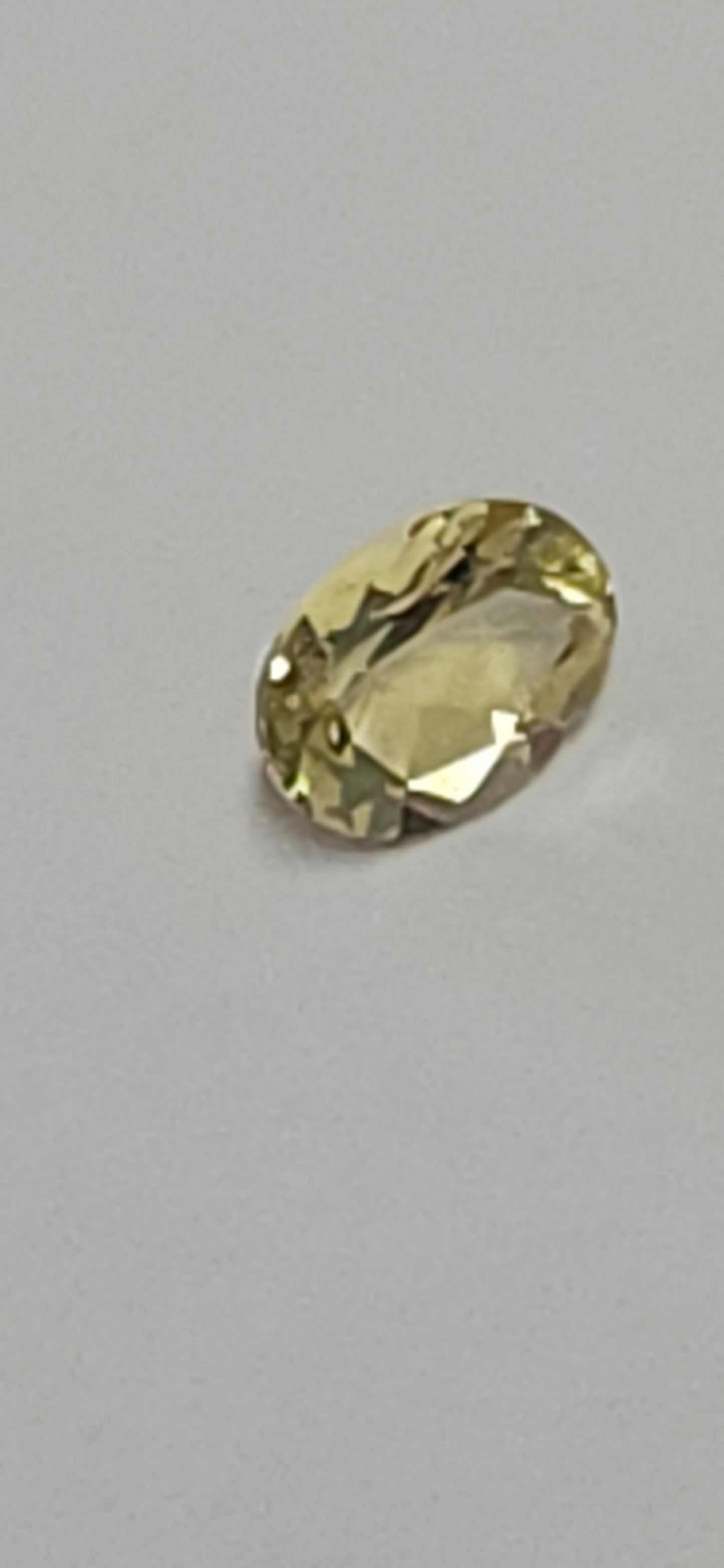 Natural Yellow Beryl Oval Cut Gemstone 7x5mm from Madagascar – Brilliant Golden Sparkle for Jewelry Design