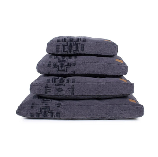 Pendleton Berber Pet Napper w/ Chopped foam Fill