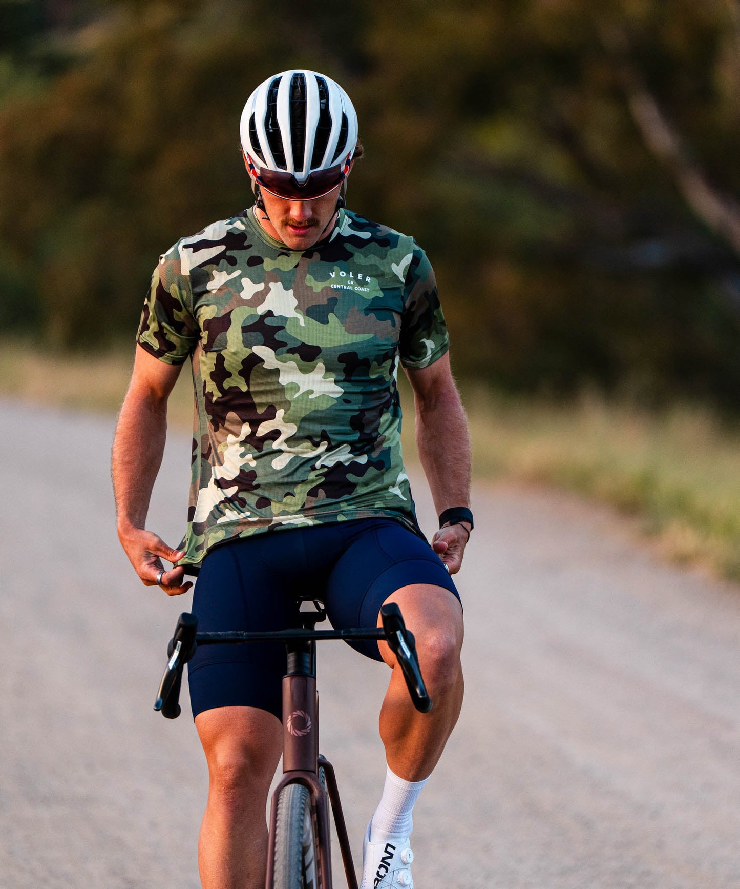 M. ESCAPE BIB - NAVY