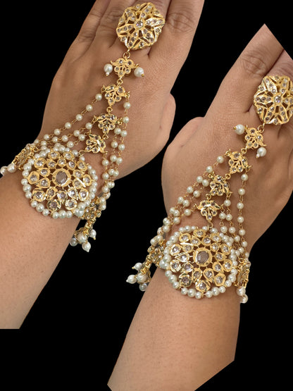 RONAK HAATHPHOOL — PEARLS ( One pair ) ( SHIPS IN 4 WEEKS  )