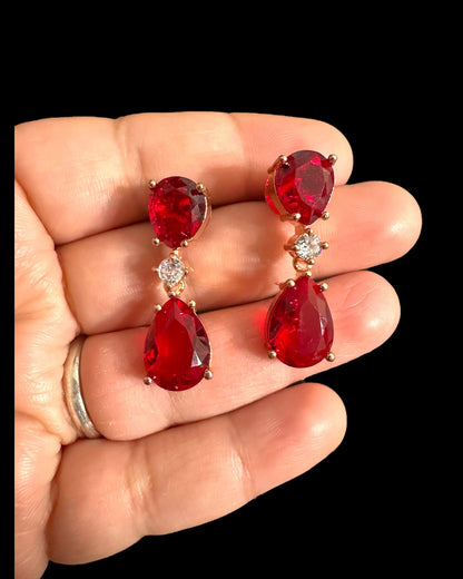 DER789 Cz tear drop earrings ( READY TO SHIP )