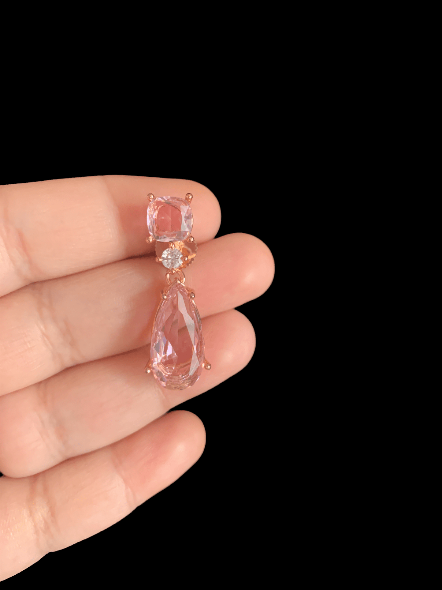 DER788 Cz tear drop earrings ( READY TO SHIP )