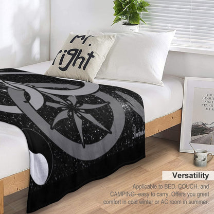 Wheel of Time - Tel'aran'rhiod And Symbols - Black And White Throw Blanket