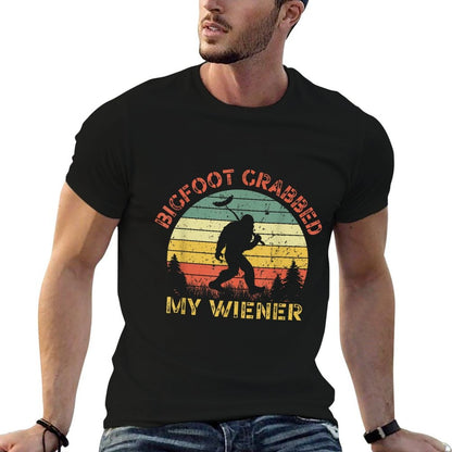 Funny Retro Bigfoot, Bigfoot Grabbed My Wiener Design T-Shirt