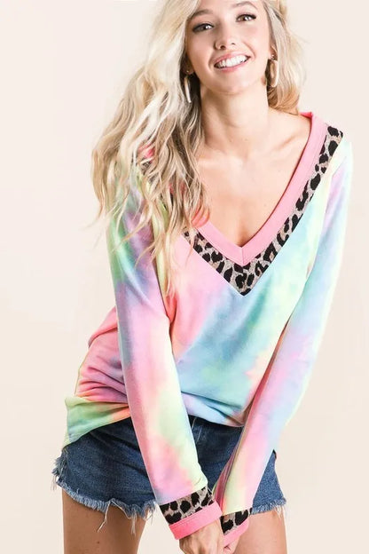 BiBi Tie Dye Terry V-Neck Top | Sybaritic Boutique