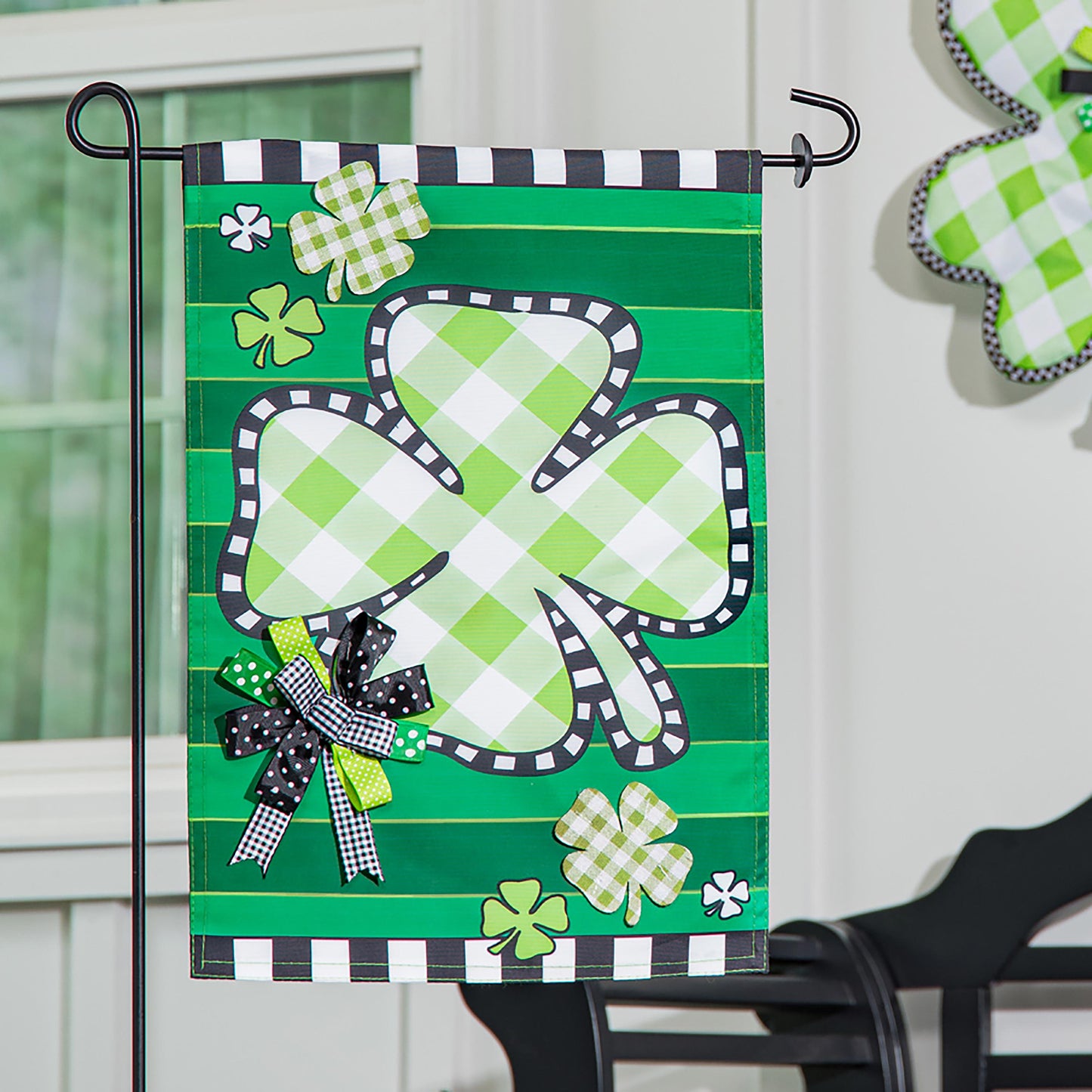 Check Clover Garden Applique Flag