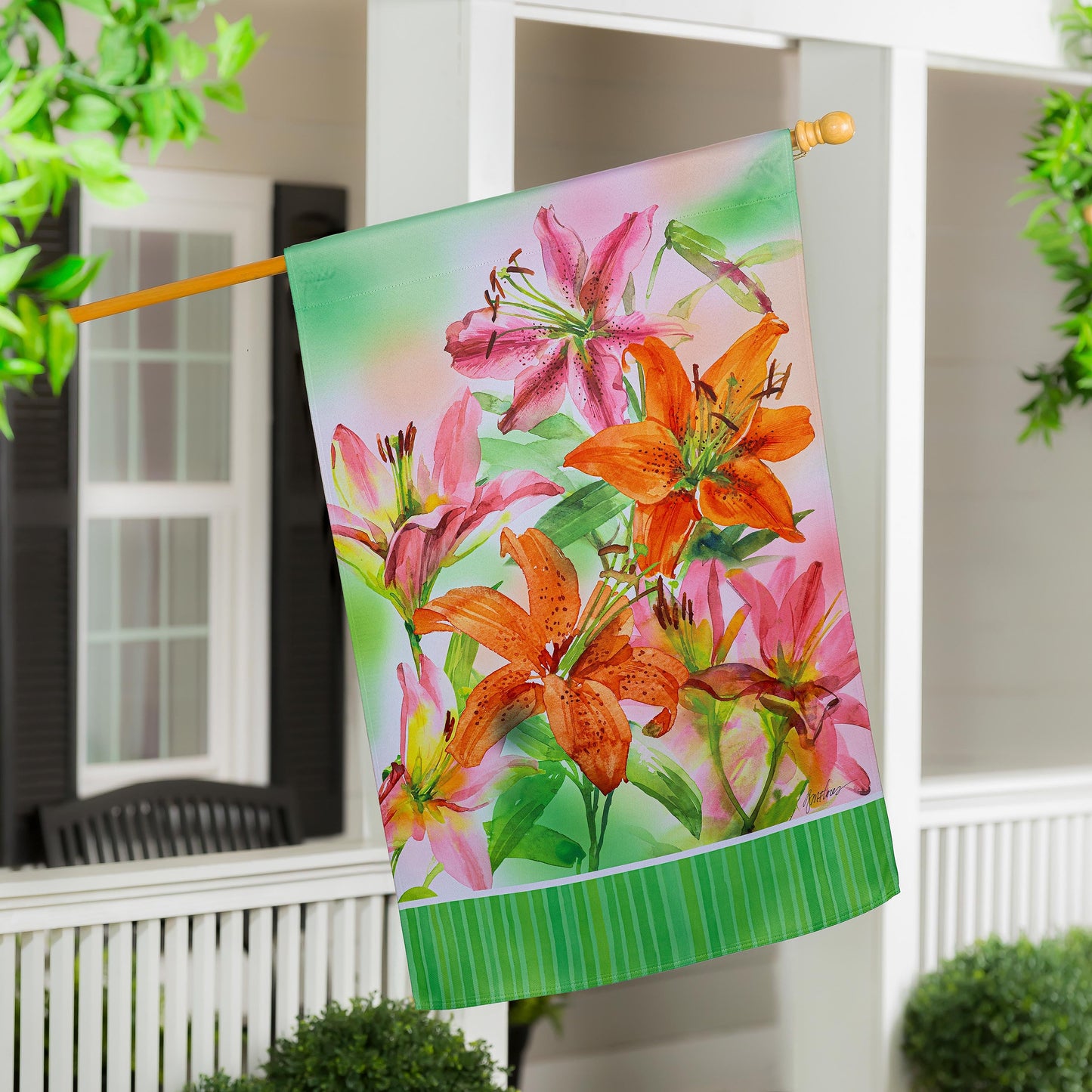 Lilies Suede House Flag