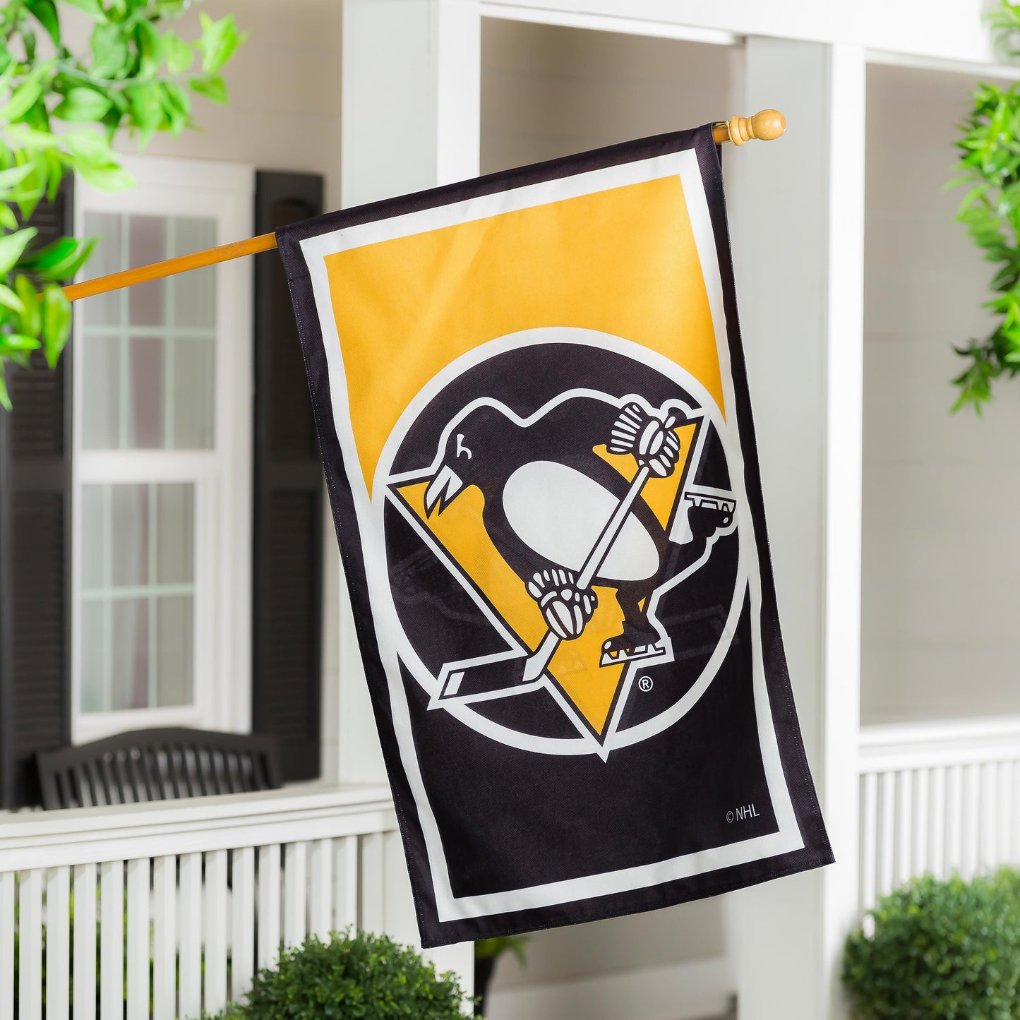 NHL Hockey Burlap House Flag, Pittsburgh Penguins
