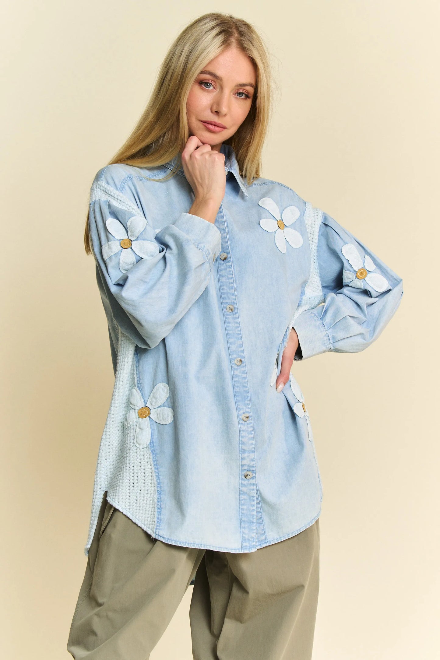 Davi & Dani Lightweight Washed Daisy Patch Waffle Knit Shirt