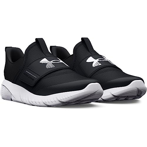 Under Armour Boy's Pre School Flash Running Shoe, (001) Black/Black/White, 3 Little Kid