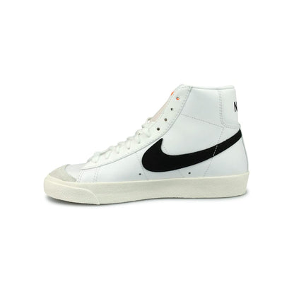 NIKE Women's Basketball Shoe, White/Black, 12.5