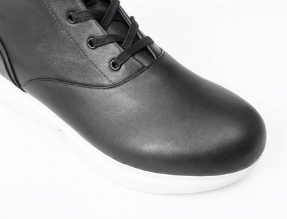Black & White All-Day WOA Dress Sneaker