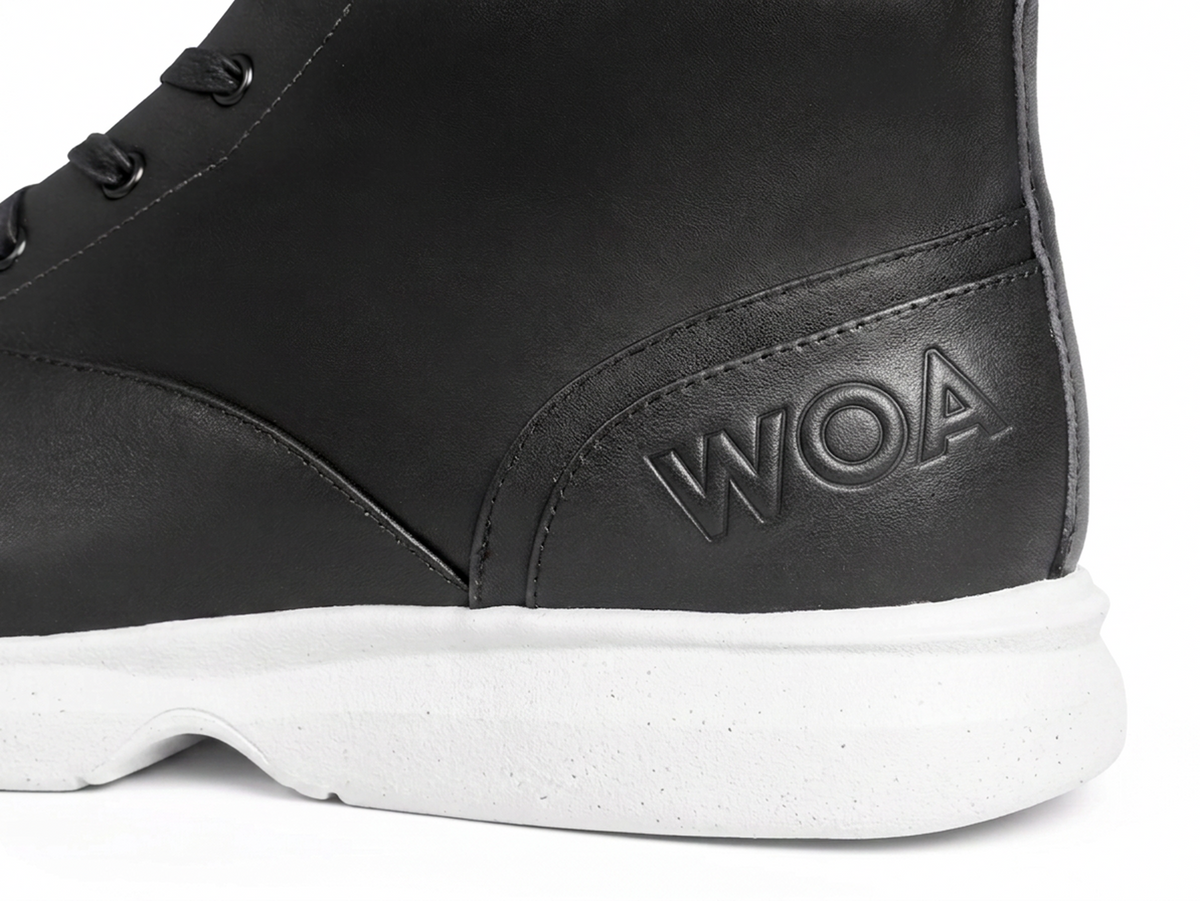 Black & White All-Day WOA Boot