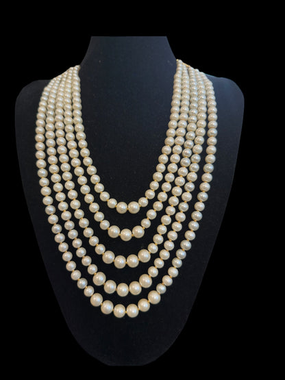 SAT94 Nia multilayered / satlada in pearls ( SHIPS IN 4 WEEKS )