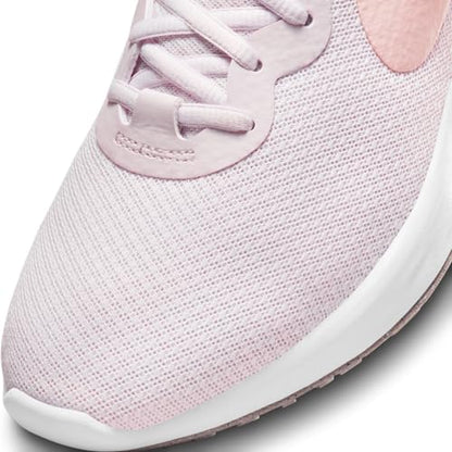 NIKE Women's Race Running Shoe, Lt Violet Champagne White, 7.5