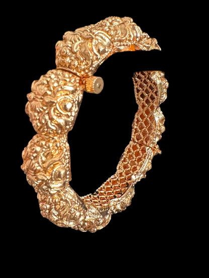 B812 Antique gold plated bangles - openable ( 2.4//2.6) ( READY TO SHIP )