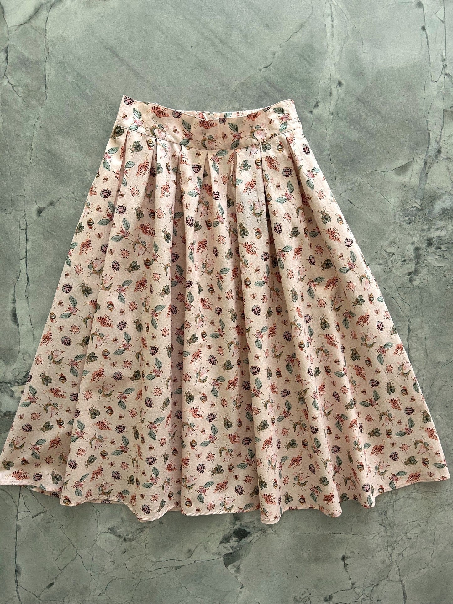 Bugs Doris Skirt - Triathlete Store