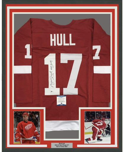 Framed Autographed/Signed Brett Hull HOF 2009 35x39 Detroit Red Hockey Jersey Beckett BAS COA