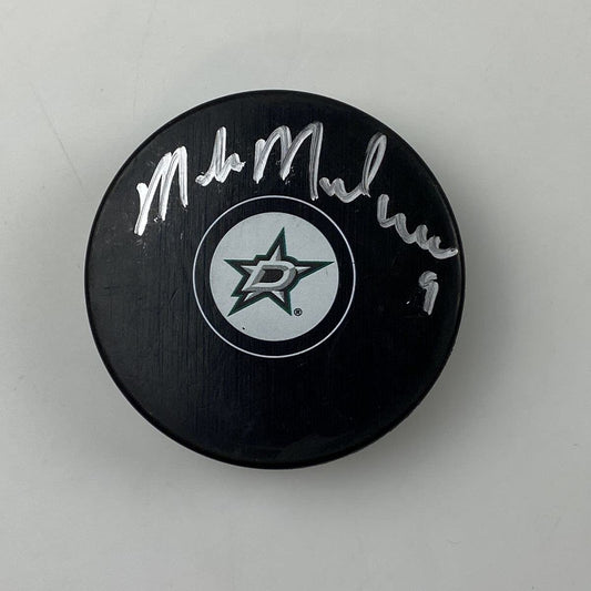 Autographed/Signed Mike Modano Dallas Stars Logo Hockey Puck Beckett BAS COA