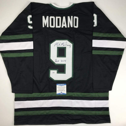 Autographed/Signed Mike Modano HOF 2014 Dallas Black Hockey Jersey Beckett BAS COA