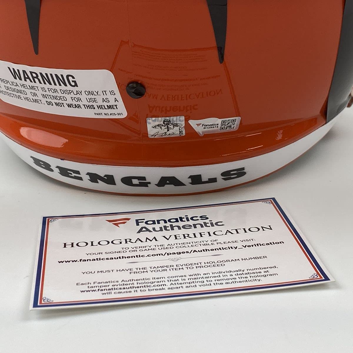 Autographed/Signed Ja'Marr Chase Cincinnati Bengals Full Size FS F/S Replica Football Helmet Fanatics COA