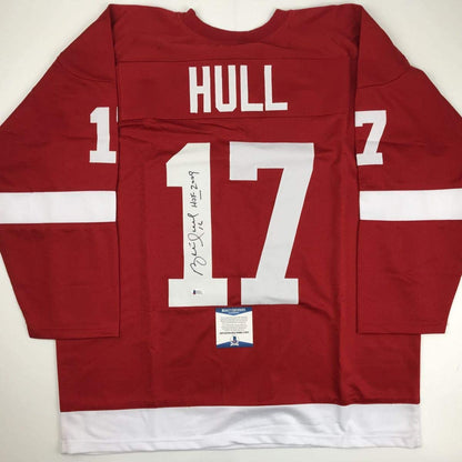 Autographed/Signed Brett Hull HOF 2009 Detroit Red Hockey Jersey Beckett BAS COA