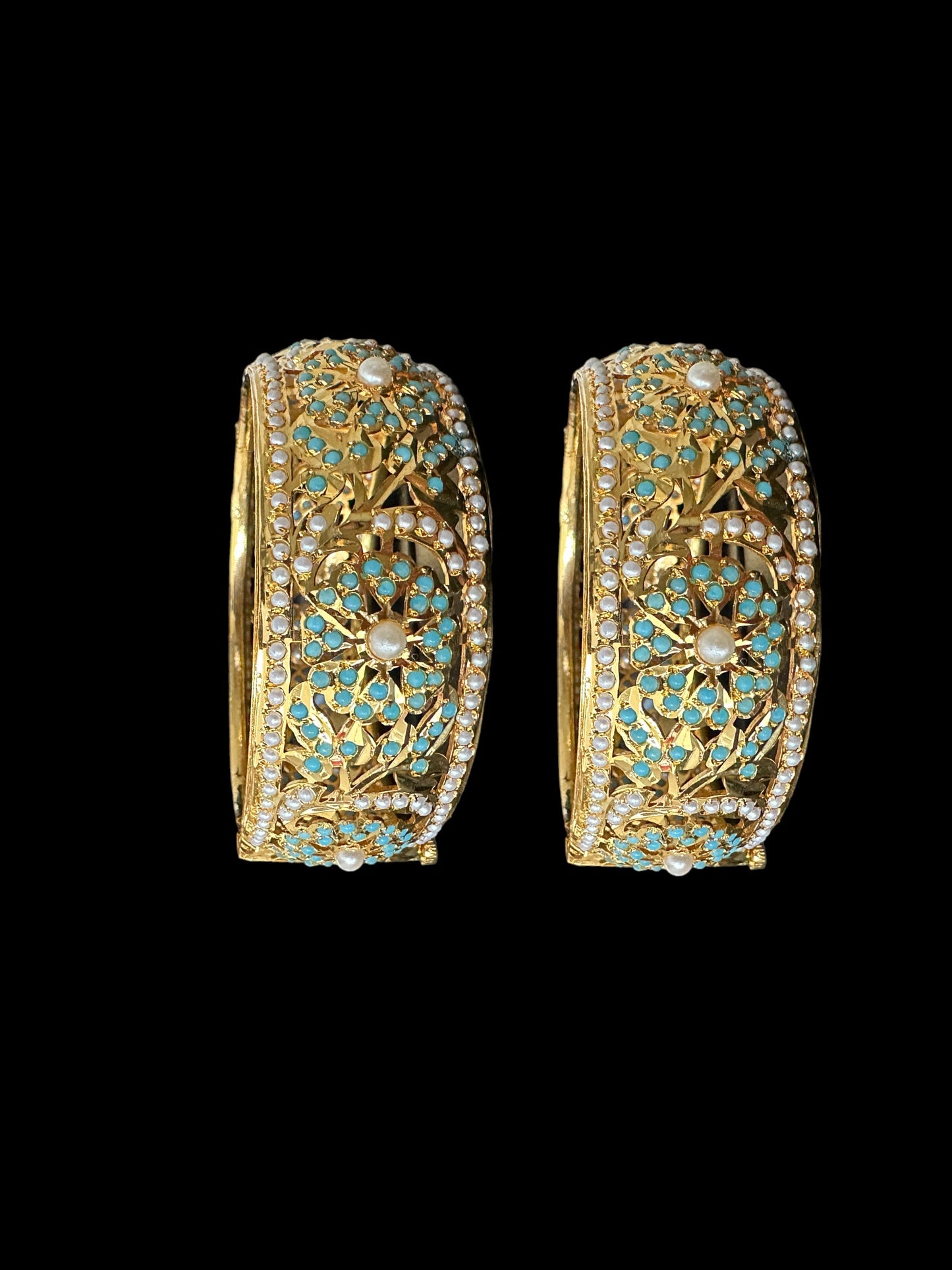 B172Alea Jadau bangles in turquoise pearls ( SHIPS IN 4 WEEKS )