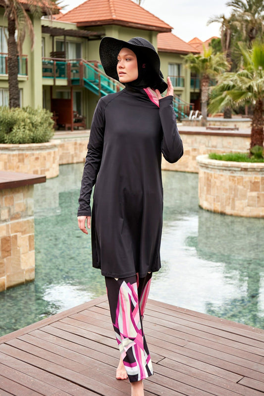 Stretchy Black Full-Coverage Modest Swimsuit M2479