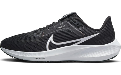Nike Women's Low-Top Sneakers, Black White Iron Grey, 7.5