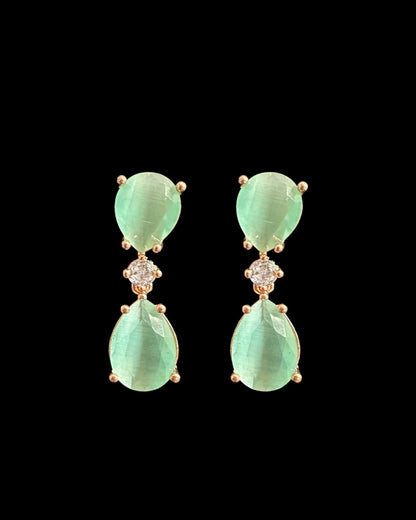 DER789 Cz tear drop earrings ( READY TO SHIP )