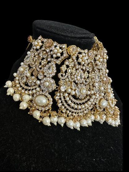 BR494 Marzia bridal set in pearls ( SHIPS IN 3 WEEKS )