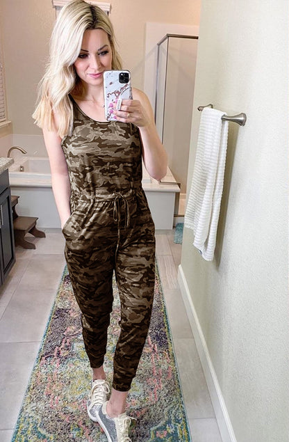 KIRUNDO Women's 2024 Summer Jumpsuits Casual Sleeveless Jumpsuit Drawstring Waist Long Pant Romper Pajama with Pockets(Camouflage-Yellow Green, Large)
