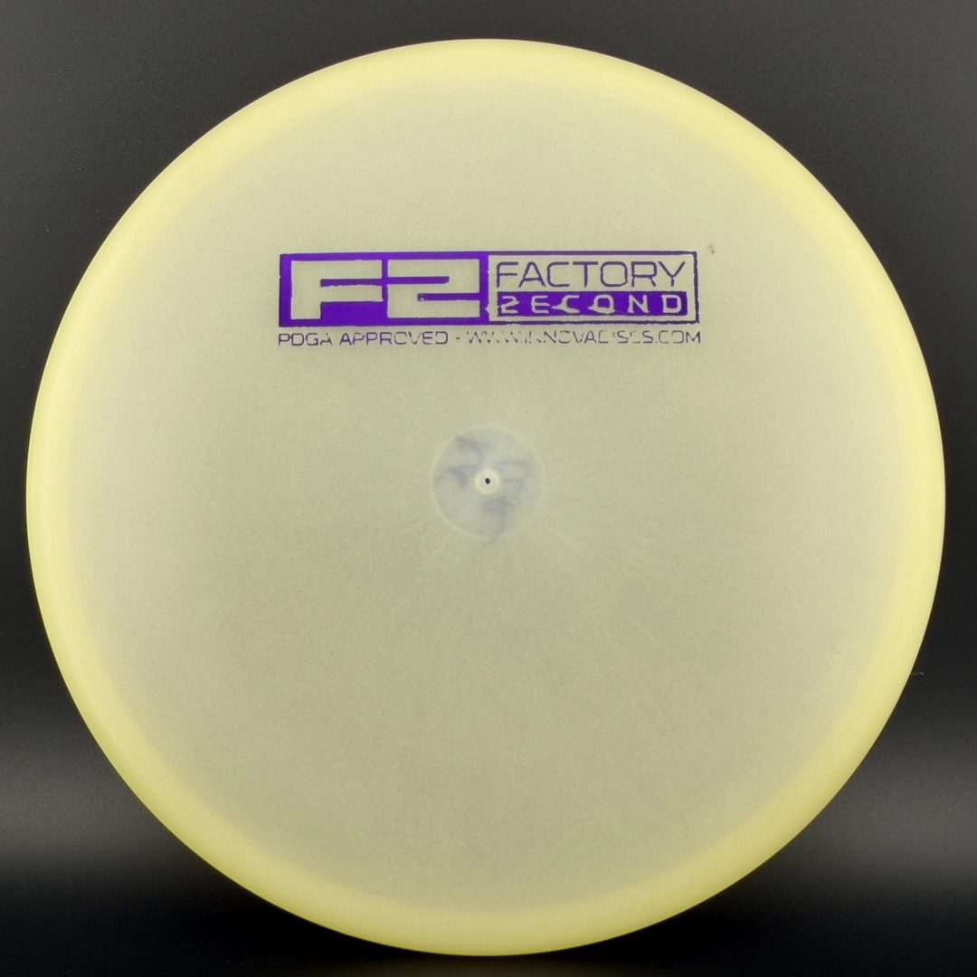 Glow Champion Classic Roc - Penned - F2