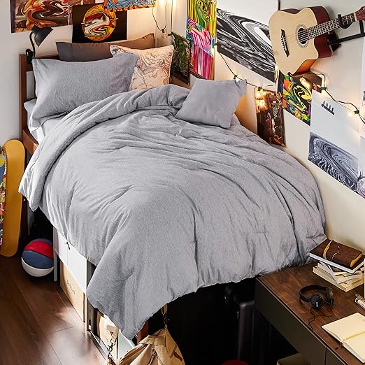 Bedsure Twin/Twin XL Comforter Set - Grey Soft Bedding for All Seasons, Cationic Dyed Bed Set, 2 Pieces, 1 Twin Size Comforter (68"x88") and 1 Pillow Sham (20"x26"+2")