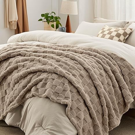 Bedsure King Comforter Set 5 Pieces - Bed in a Bag with Checkered Throw Blanket and Decorative Pillow, Lightweight Bedding Comforter Sets, All Season Boho Bedding, Linen Beige