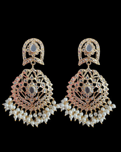 DER744  Jiera gold plated  earrings in pearls  (  READY TO SHIP )