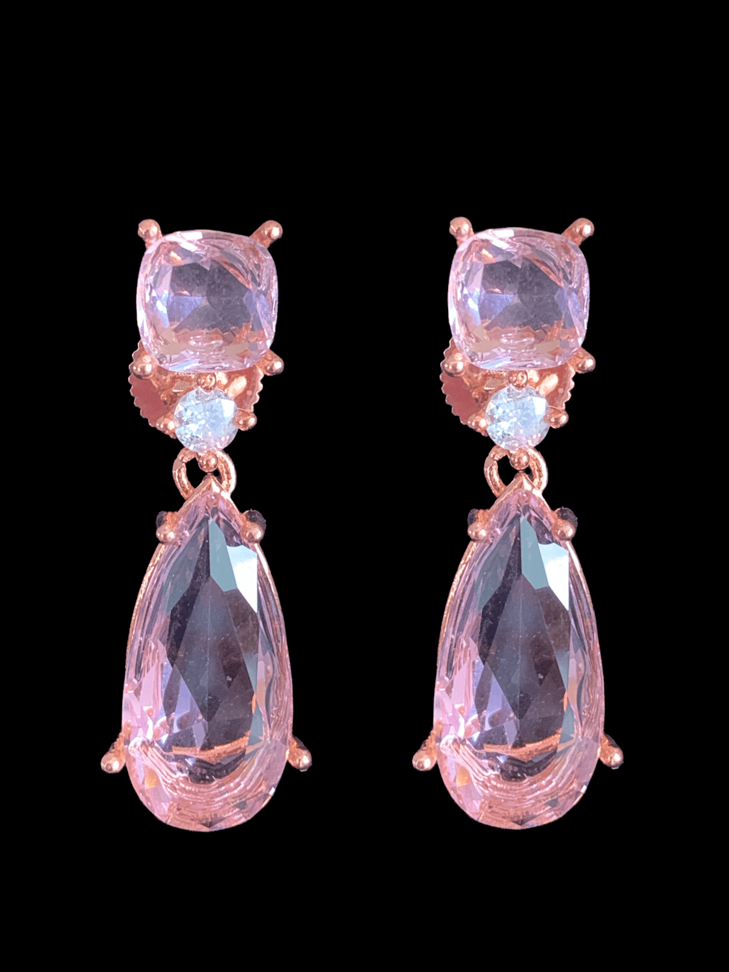 DER788 Cz tear drop earrings ( READY TO SHIP )