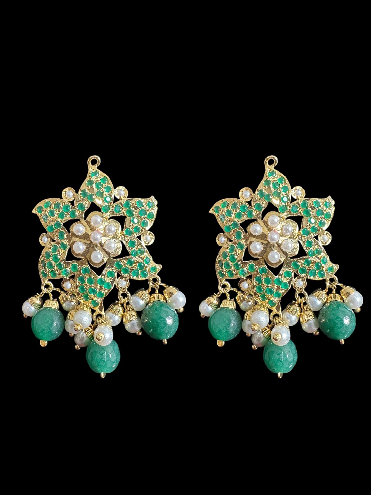 DJET66 Iza Jadau tops and tika set in pearls with green beads ( READY TO SHIP )