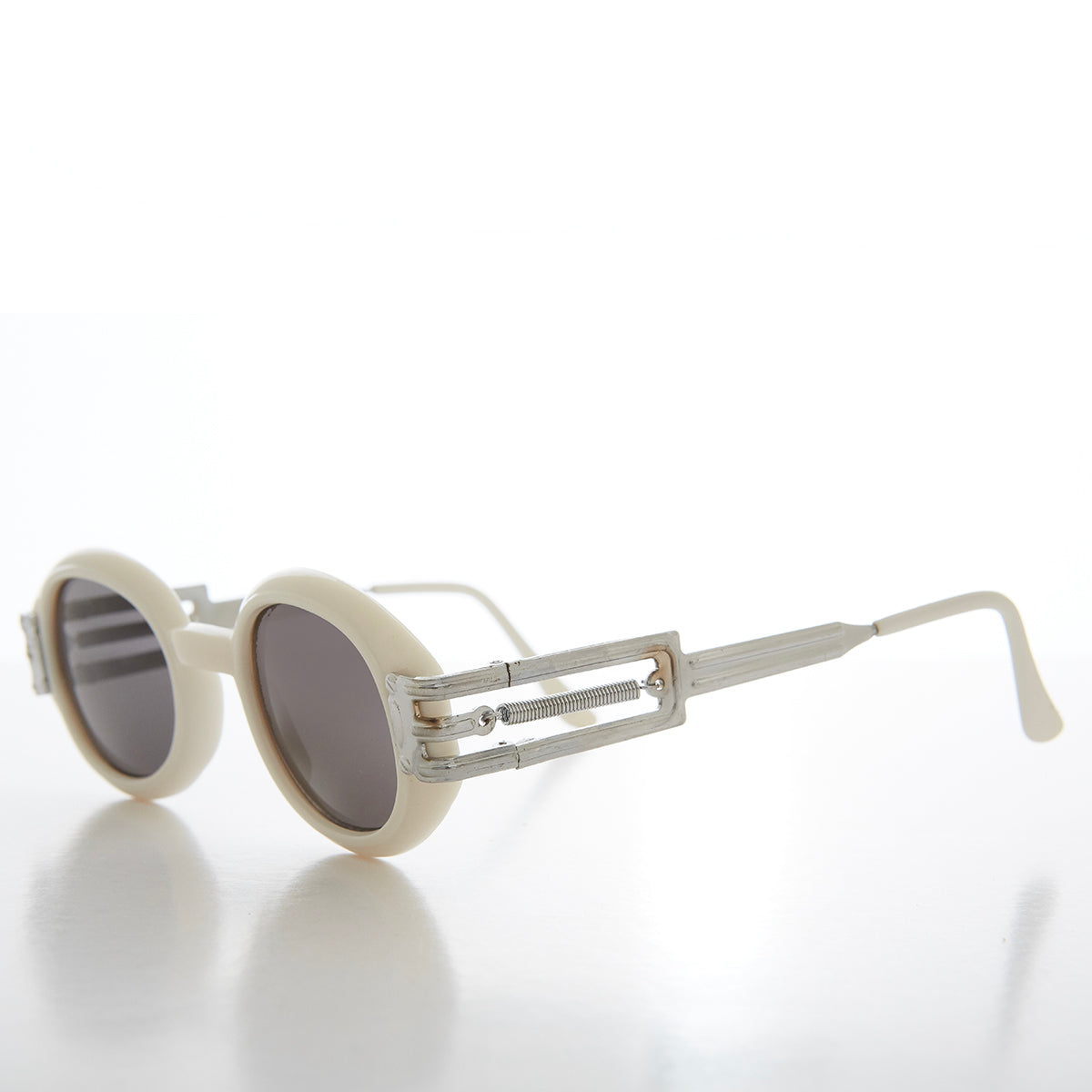 Industrial Oval 90s Vintage Sunglasses - Alavian