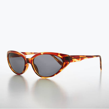 Shallow Lens Extreme Cat Eye Sunglass - Alexa