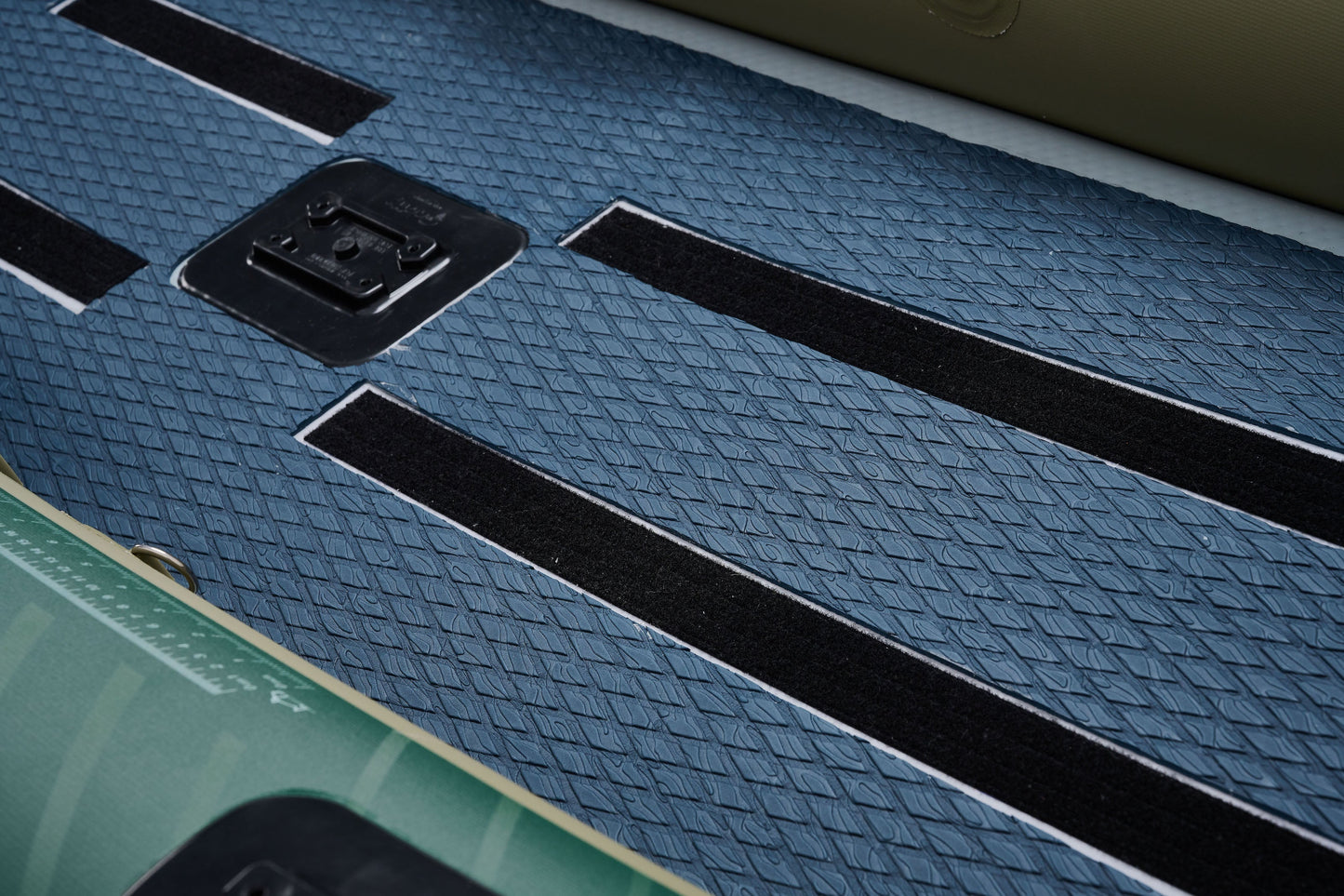 Caliber Angling Kayak – 1/2 Person (DWF Deck)