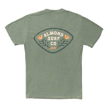 Almond Poppy Badge Tee | Moss Green