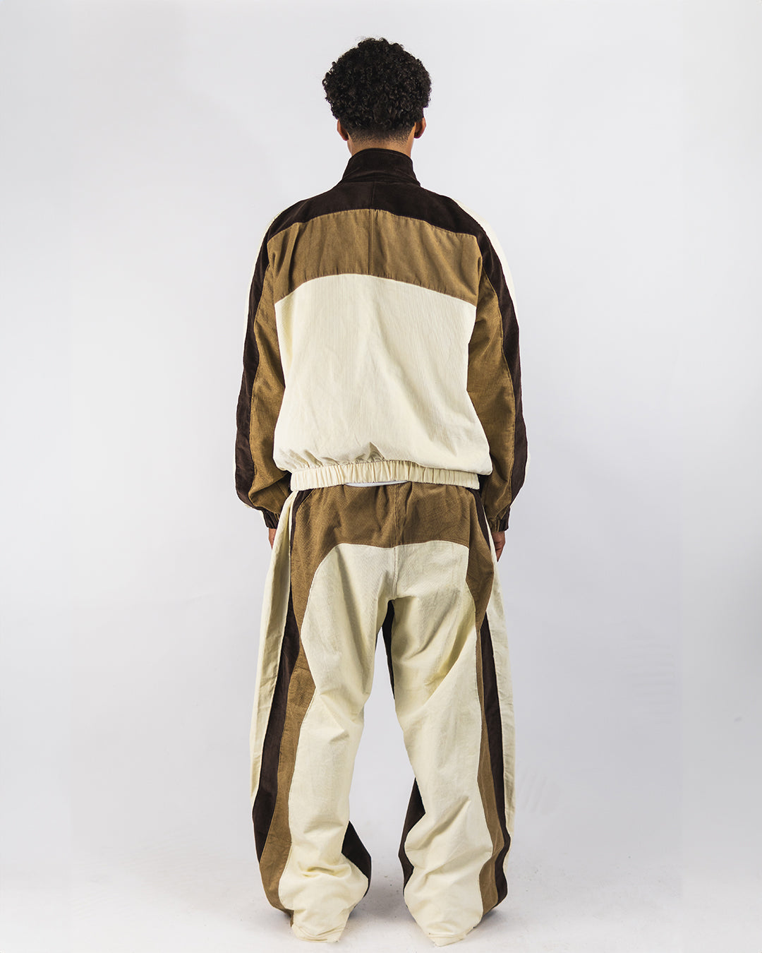 "RADIANT AURA" WIDE LEG SWEATS (CARAMEL MOCHA)