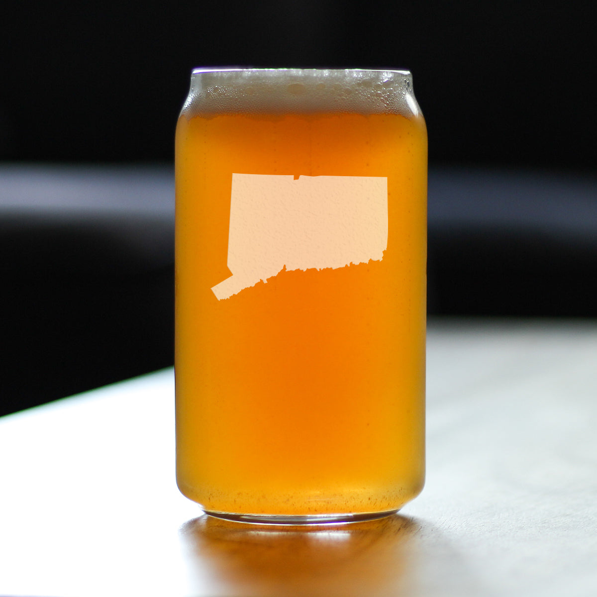 Connecticut State Outline Beer Can Pint Glass - State Themed Drinking Decor and Gifts for Connecticuters and Nutmegger Women & Men - 16 Oz Glasses