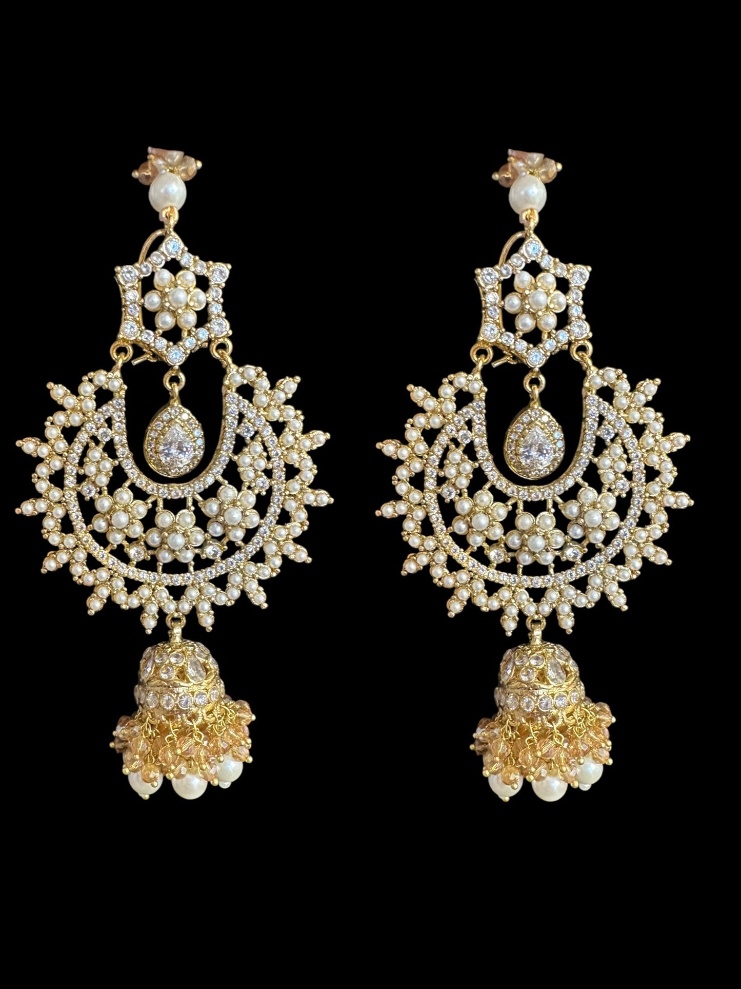 BR494 Marzia bridal set in pearls ( SHIPS IN 3 WEEKS )