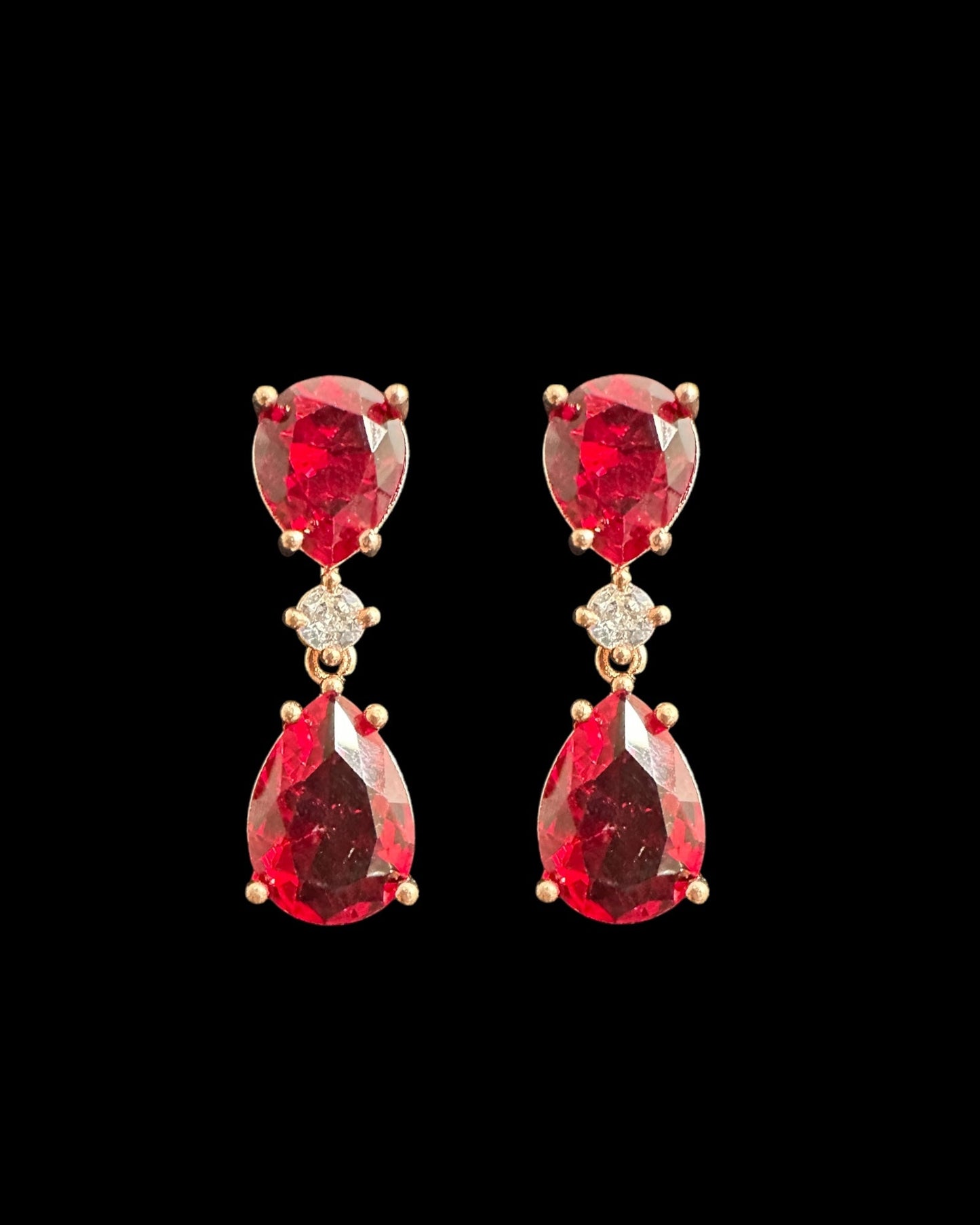 DER789 Cz tear drop earrings ( READY TO SHIP )